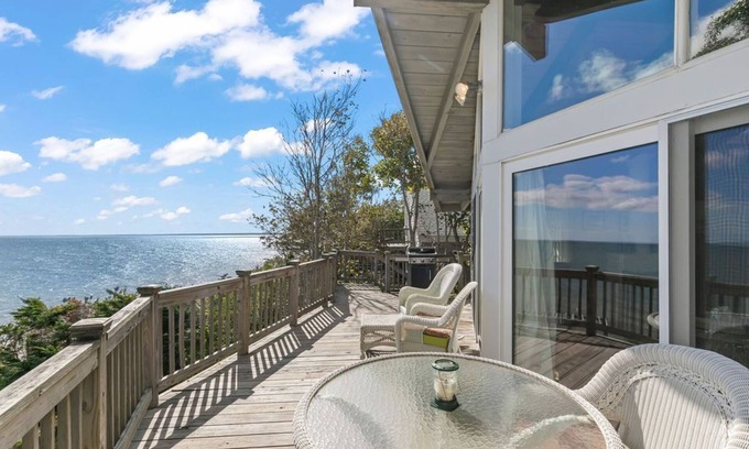 Plymouth Casa | Oceanview Plymouth Retreat by the Beach