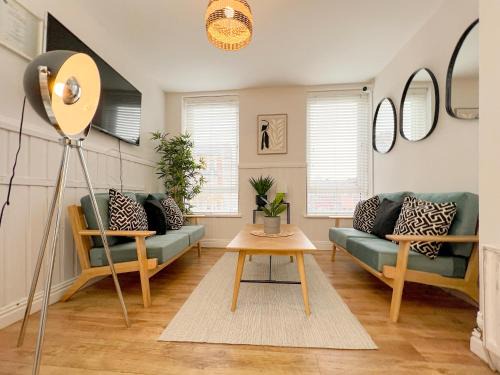New Lodge Hotel | Ocho Homes Lux By Eight Continents, Belfast