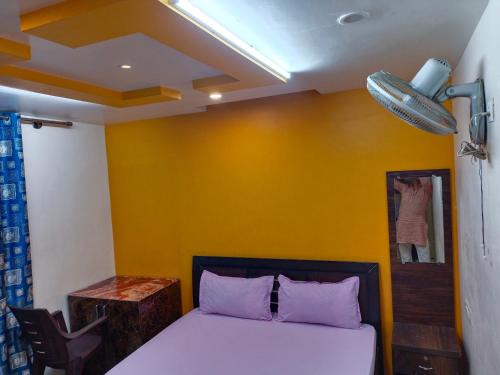 Murgesh Pallya Hotel | Octave Hotel Sai Shine Inn