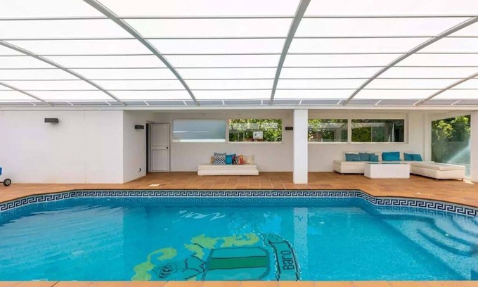 Guadalmar Casa | Ohana 1 Villa de lujo con piscina climatizada