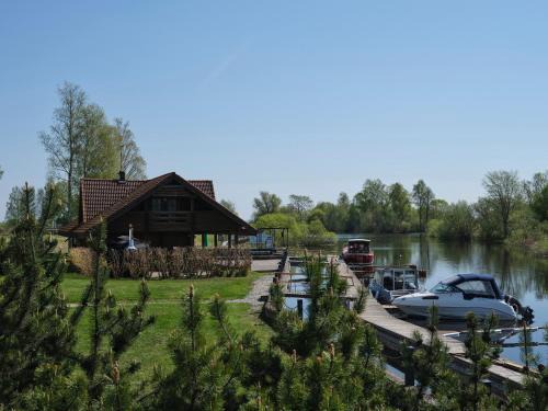 Viljandi Parish Casa | Oiu sadama jõemaja