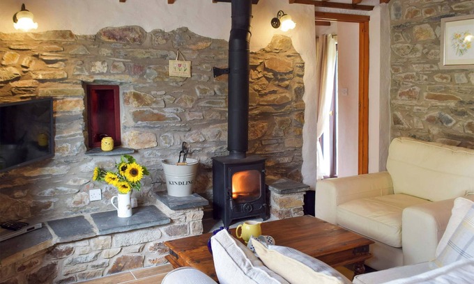 Dinas Cross Cabaña | Old Chapel Cottage - Dinas Country Club