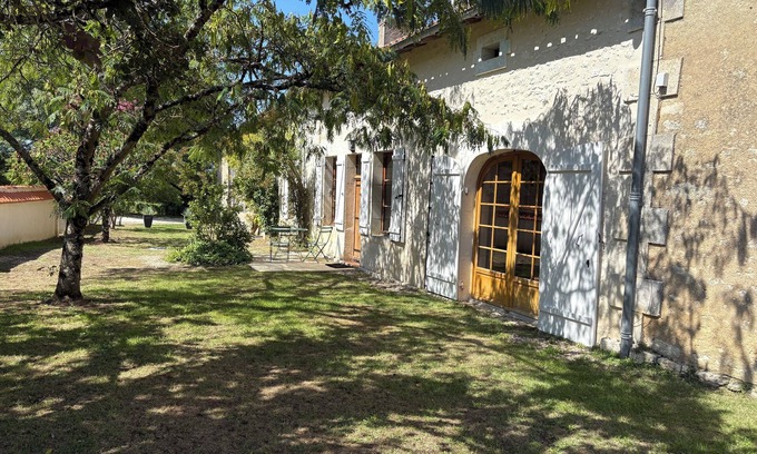 Festalemps Otro | Old farmhouse with swimming pool