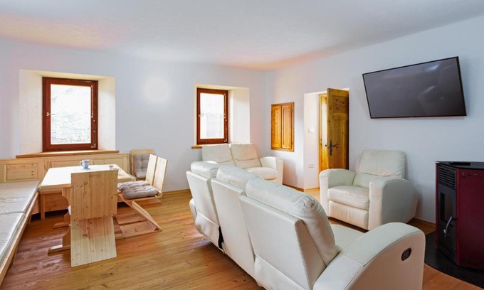 Zirovnica Apartamento | Old Farm House Breg