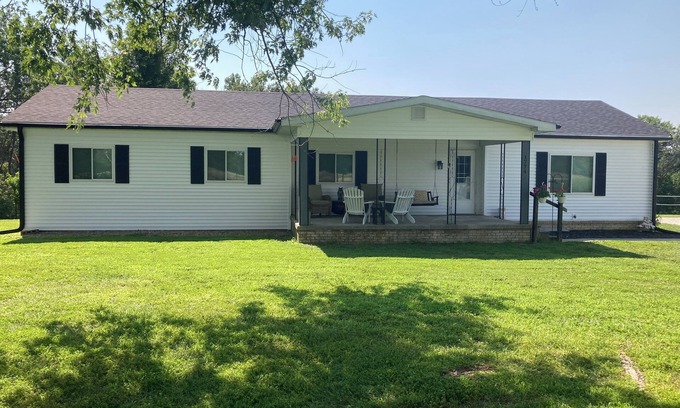 Loraine Otro | Old Fashioned Getaway is 7 acres of peaceful country living.