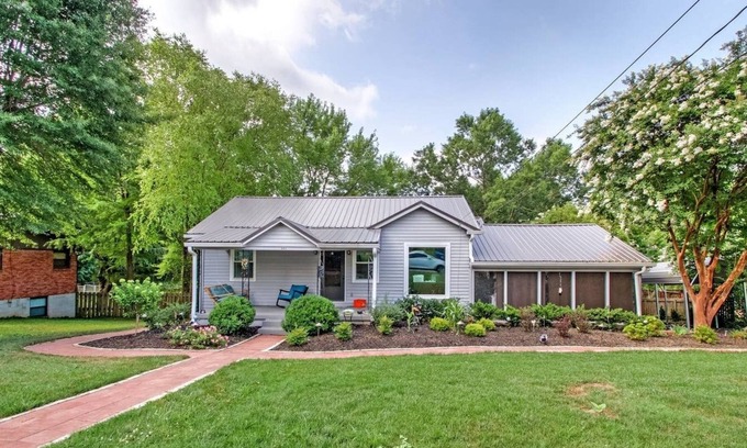 Old Hickory Casa | Viejo escondite de nogal !!! Apartamento Sótano