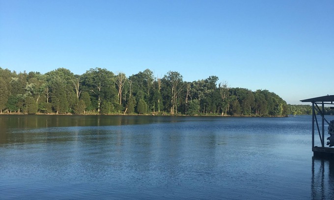 Gallatin Casa | **Old Hickory Lake** Nashville** Cabin for Two**