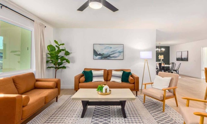 New Papago Parkway Casa | Old Town Getaway Heated Pool, Spa, Gym, Game Room!