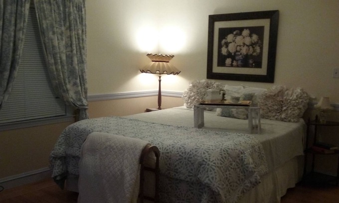 Benicia Casa | Encanto del Viejo Mundo 1930 Inicio en el casco histórico de Down Town Benicia