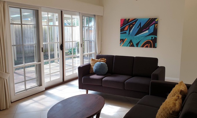 Newtown Casa | Old World Charm on Shannon