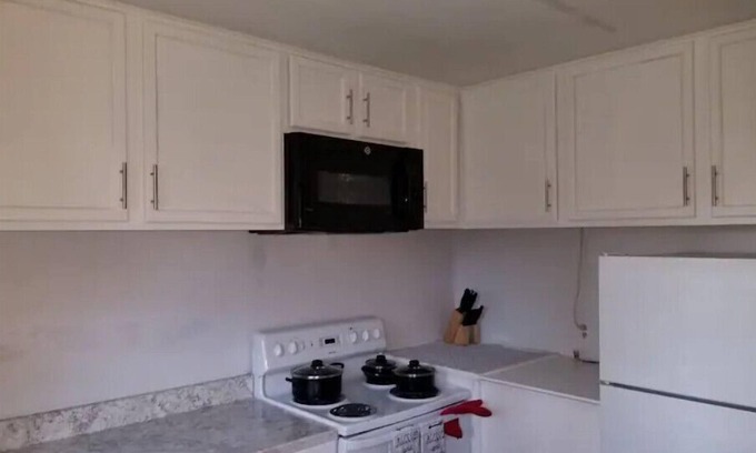 Norfolk Casa | Older Cozy Duplex A