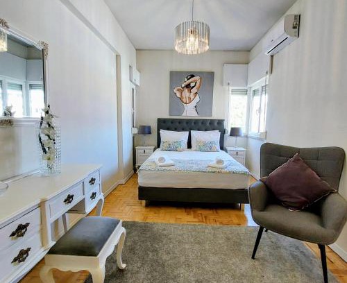 Olivais Apartamento | Oliva 50 - 4BR, Office and Balcony