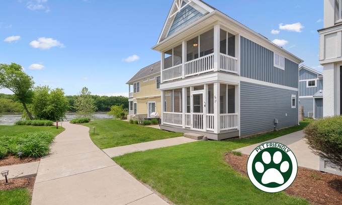 Ottawa Casa | On Cloud Wine | 3 Bed, 2.5 Bath