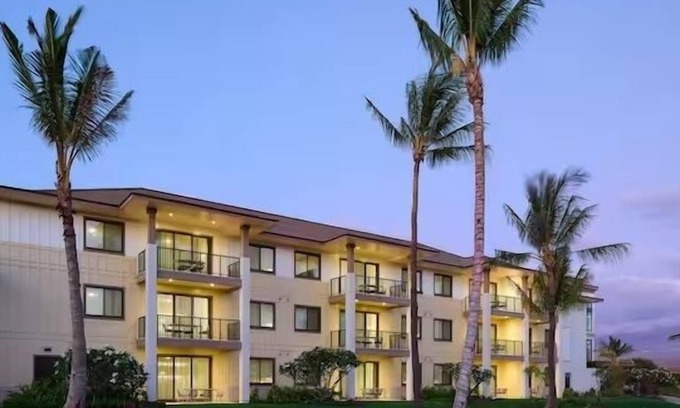 Kihei Complejo | On coast of Maalaea Bay, Hilton's Maui Bay Villas - 2 BR