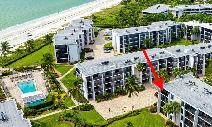 Sanibel Condominio | On the Beach, Sundial of Sanibel-Gulf View Premium Condo, G-401- Sleeps 6.