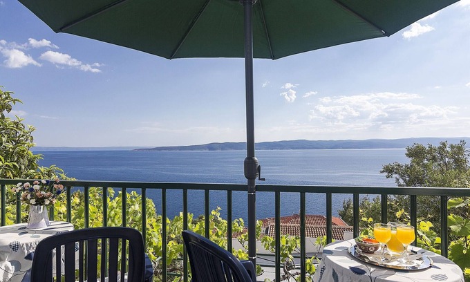 Brela Apartamento | Apartamento de una habitación con terraza y vista al mar Brela, Makarska (A-11687-b)
