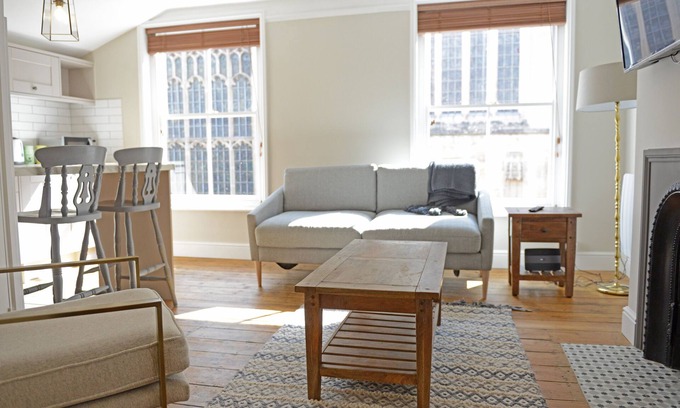 Bury St Edmunds Apartamento | Apartamento de un dormitorio con vistas a la catedral en la histórica ciudad de Bury St Edmunds