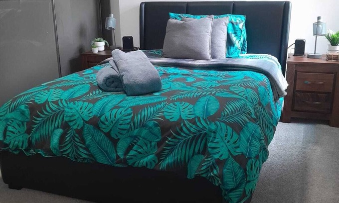 Woburn Sands Apartamento | One Bedroom modern apartment. Could sleep 3 people.