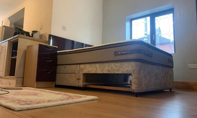 Tunstall Apartamento | One Lovely Apartmt 1 Double & 2 Camp Beds
