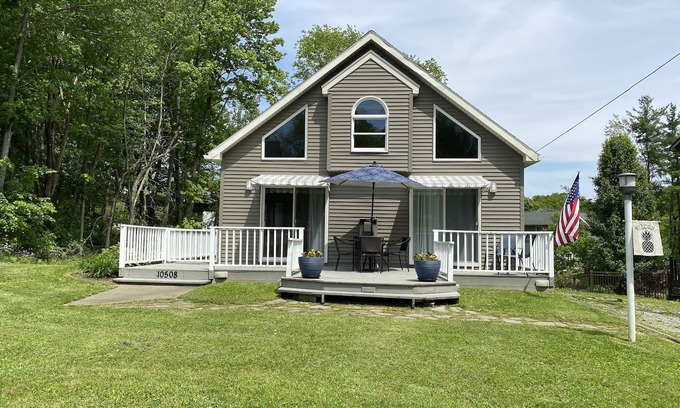 Conneaut Lake Casa | One-of-a Kind Cottage, cerca del lago, el puerto deportivo y el golf, tranquilo y cómodo