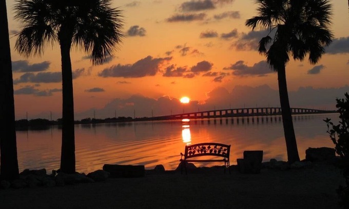 Long Key Condominio | Uno de los tipos frente al mar con deslizamiento de barco