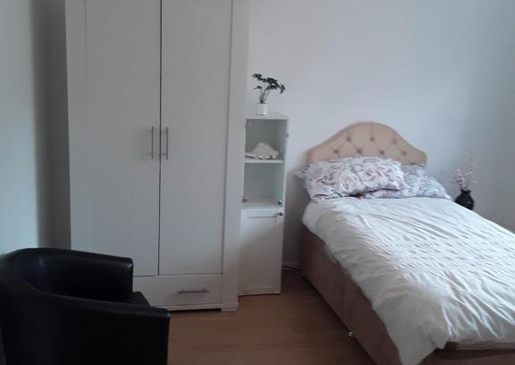 Chatham Casa | ONE PLACE HOMES