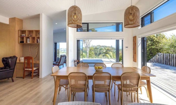 Waiheke Island Casa | Oneroa Oasis - Stay Waiheke