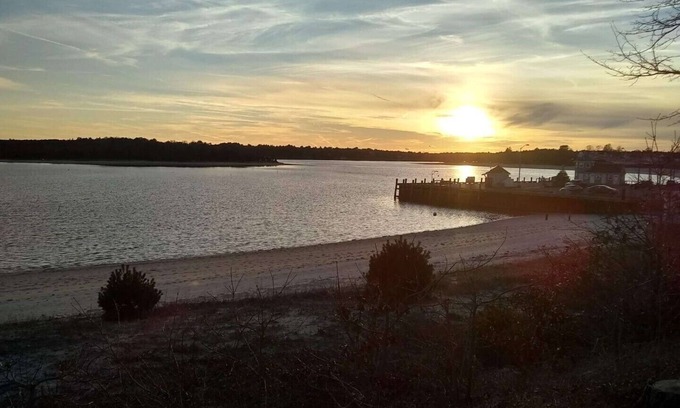 Buzzards Bay Casa | Onset Beach, steps to Broad Cove with private beach.
