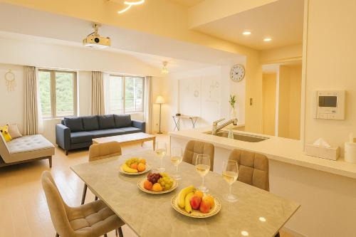 Mejiro Apartamento | Open#편의점2분#신주쿠5분#시부야10분#가부키초15분#최대9명#고급아파트#빔프로젝터