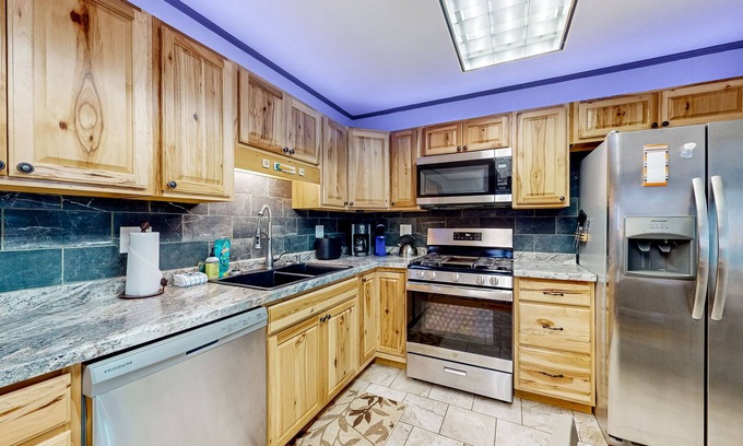 Gouldsboro Casa | Open layout Maine cottage with washer/dryer & grill - dog-friendly