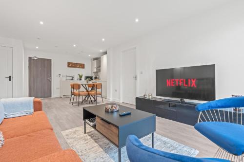 Bordesley Apartamento | Opulent 2BR Balcony & Breathtaking skyline views