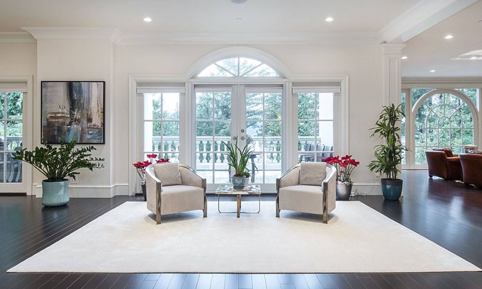 West Vancouver Casa | Opulent Gated Oceanfront Mansion