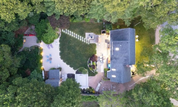 Centerville Casa | Opulent Haven With Complimentary Beach Parking