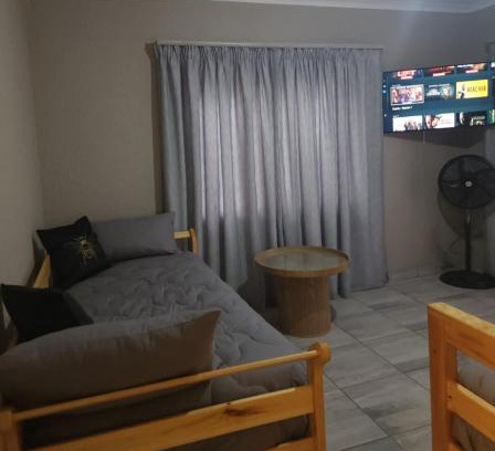 Boksburg Apartamento | OR Tambo Rudman B self-Catering Home L2