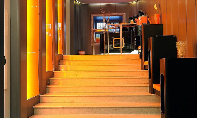 Vatican Hotel | Orange Hotel