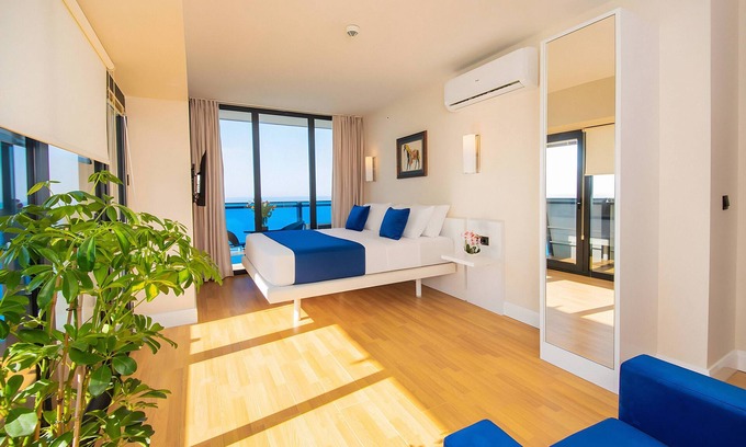 New Boulevard Apartamento | ORBI CITY Hotel Sea View