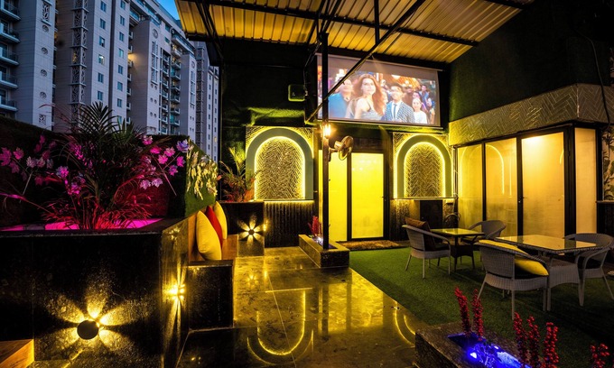 Gurugram Hotel | Orsom Stays Sassy - Sector 42