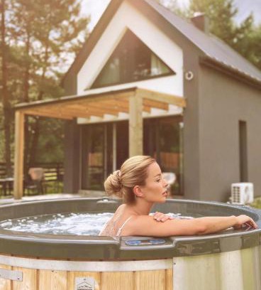 gmina Bierzwnik Villa | Osada pod Gwiazdami & SPA - FAMILY ogrodzony dom, prywatna balia z hydromasażem, kominek, grill, ognisko, Kajaki, Plaża, Jeziora