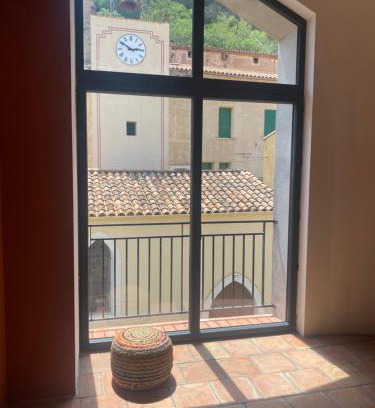 Padern Cama Y Desayuno | Ostal de la placette