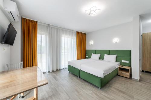 Bucharest Apartamento | Otopeni Suites by CityBookings