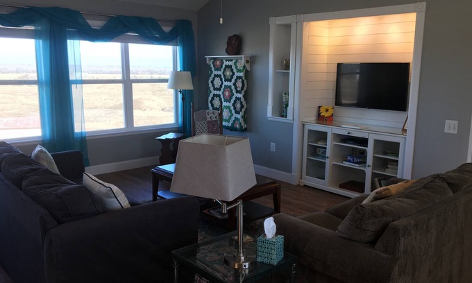 Lockhart Apartamento | Our Cozy, Quiet, Comfortable place in the Country - 2 Bedroom 900 sq ft w/view