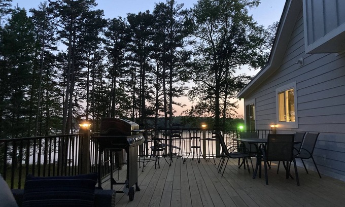 Fair Play Casa | Nuestro lugar feliz! Increíble casa de vacaciones en el lago Hartwell