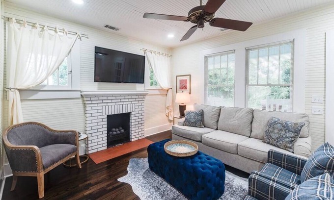 Taylorville Casa | Adorable home near the University of Alabama