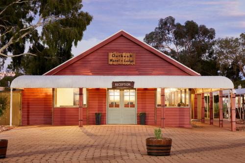 Yulara Cabina | Outback Lodge