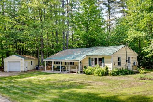 North Conway Casa | Outdoor Exploration Quaint North Conway Cottage!