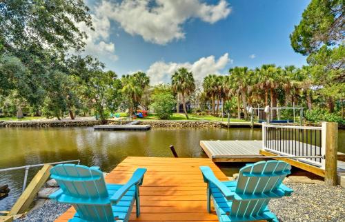 Woods N Waters Casa | Outdoor Oasis Canal-Front Home in Crystal River