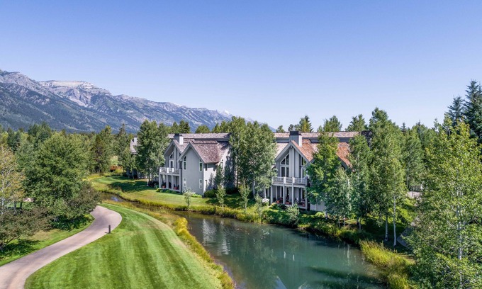 Teton Pines Condominio | Puesto avanzado: capacidad única para comprar membresías limitadas de Teton Pines