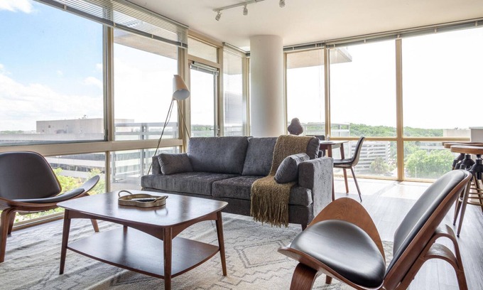Vienna Apartamento | Outstanding Tysons Corner 2BR w/ Pool, Pet Salon & W/D, by Blueground