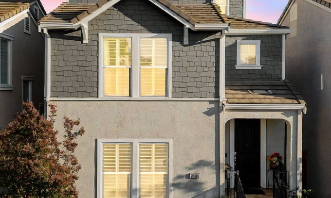 Rancho Cordova Casa | Overlooks Park & Amphitheater. Near river rafting, Lake Natoma, CSUS Aquatic Ctr