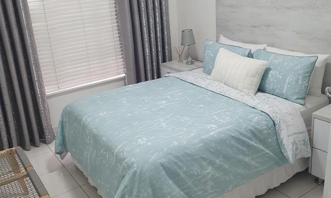 Berea Apartamento | Overport Durban Halaal Accommodation 2V "No Alcohol Strictly Halaal No Parties" Entire Luxury Apartment, 2 Bedroom, 4 Sleeper, Self Catering, 300m from Musjid Al Hilaal